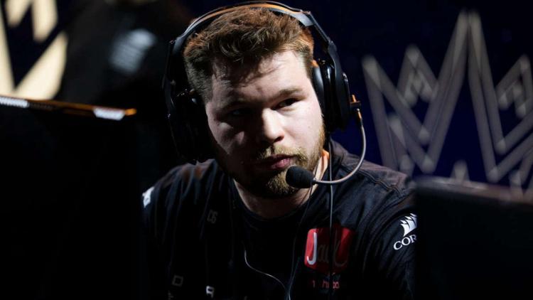 Crimsix ogłosił przejście na emeryturę w CDL