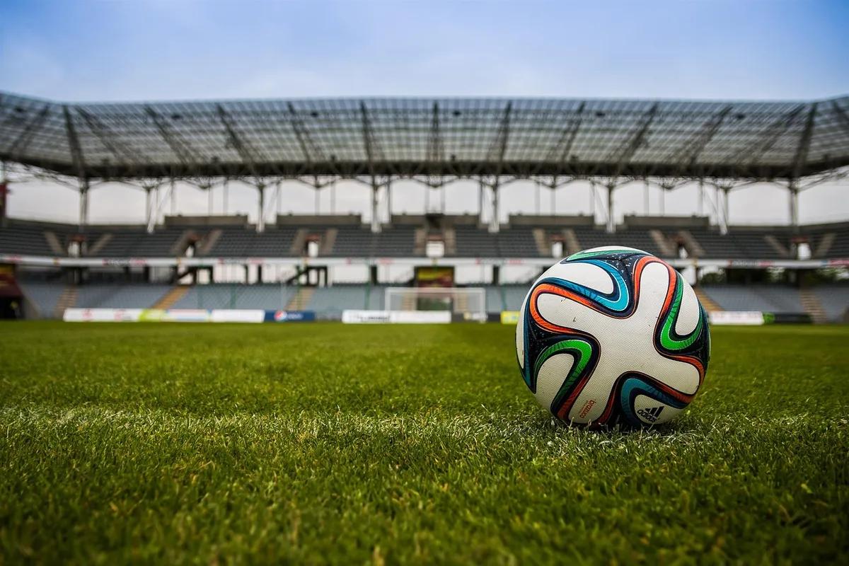Kultowa gra w kryzysie: „EA Sports FC” pod krytyką