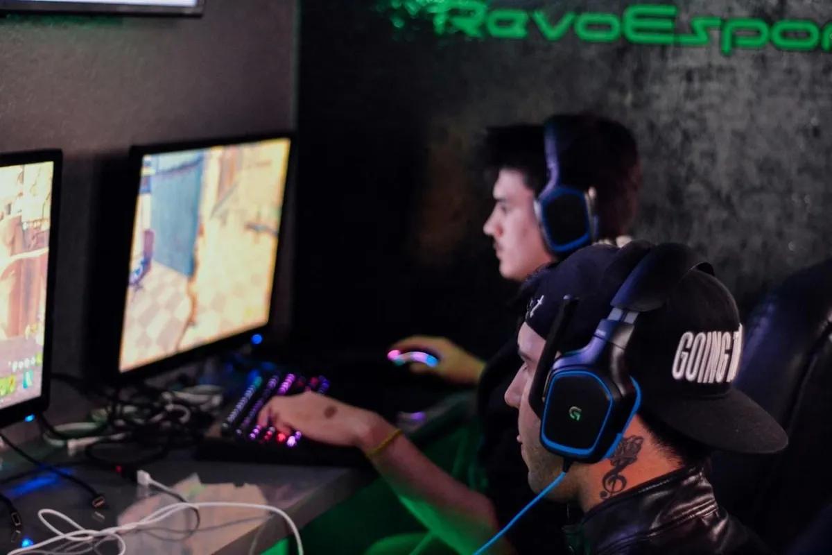 Jak obstawiać wydarzenia e-sportowe, jeśli dopiero zaczynasz?