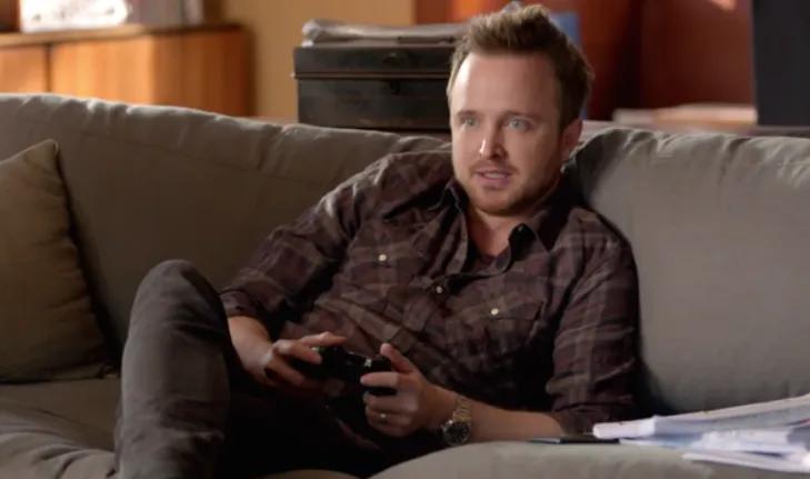 Aaron Paul opowiada o swojej roli Mecha Mana w filmie Dispatch i powrocie do gier