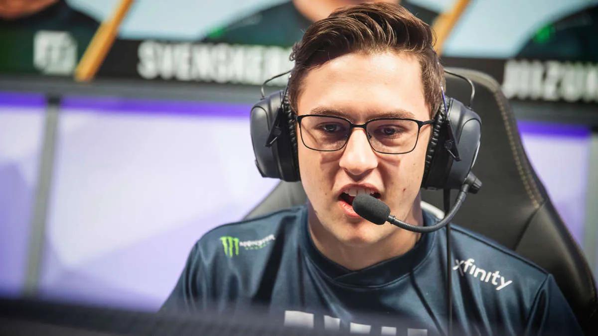 Svenskeren pozostało Evil Geniuses