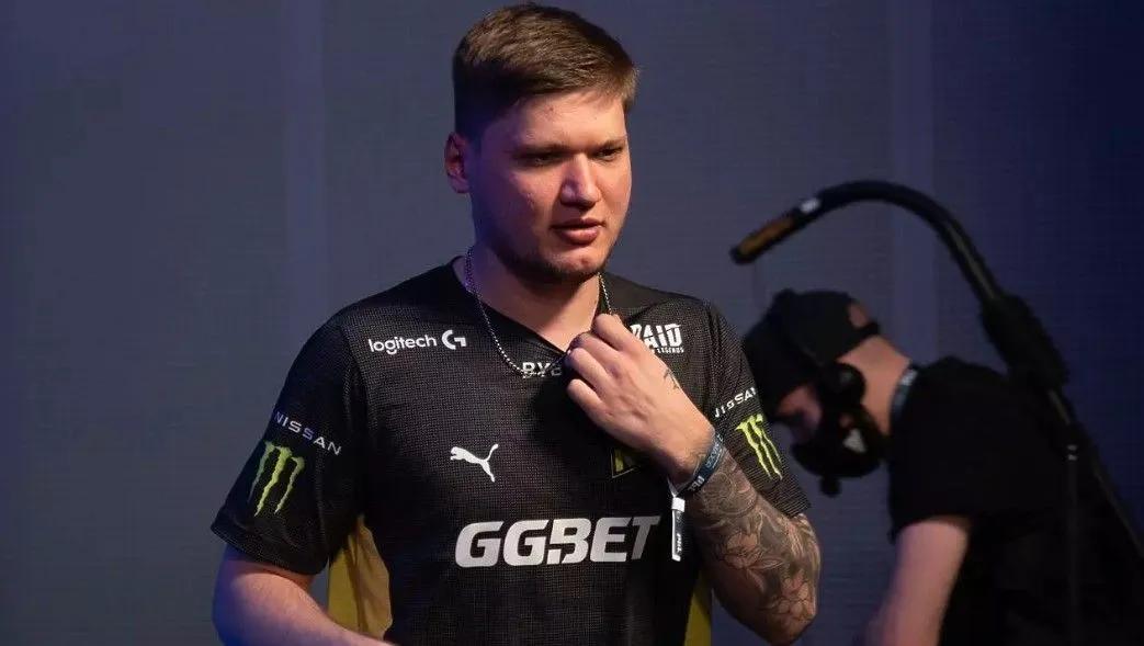 NAVI's sniper s1mple has announced that he may not participate in the BLAST Premier Fall Final 2023 tournament