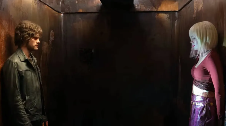 Wizualnie uderzający, ale ostatecznie pusty powrót do klasycznego horroru 4